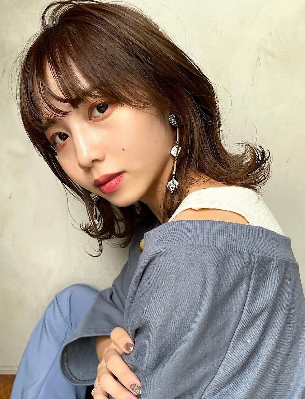 【hoNua.】大人ゆるミディアム・くびれ外ハネ・前髪・20代30代40代